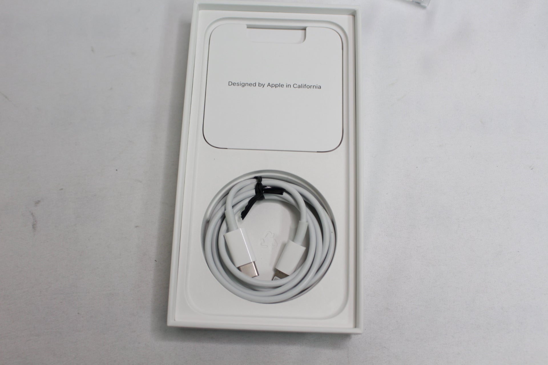 Apple iPhone13 128GB MLND3J/A