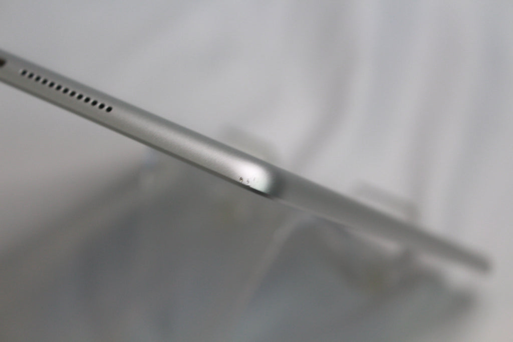 Apple iPad6 32GB MR6P2J/A