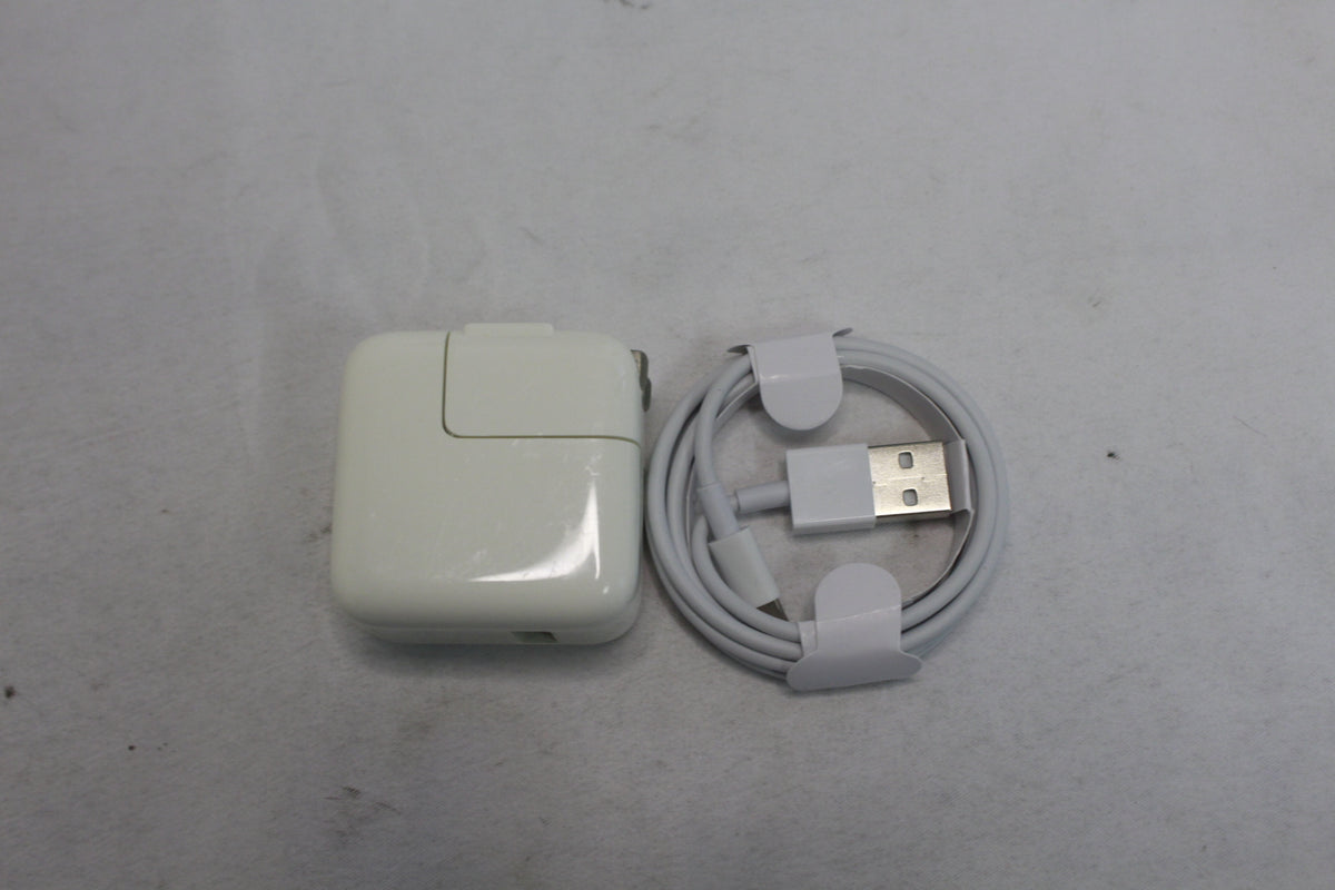 Apple iPad mini（第5世代/2019） 64GB MUQX2J/A