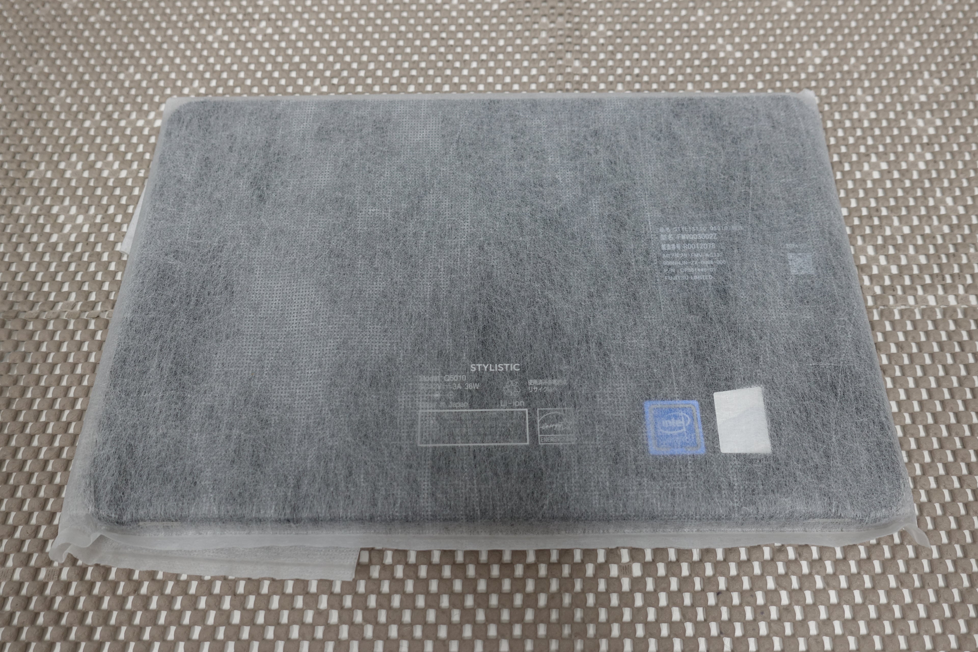 FMVQ03002Z STYLISTIC Q5010/NEG 4GB 128GB