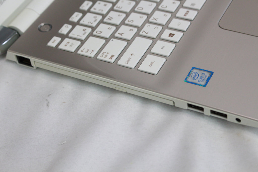 TOSHIBA dynabook T45/CGD