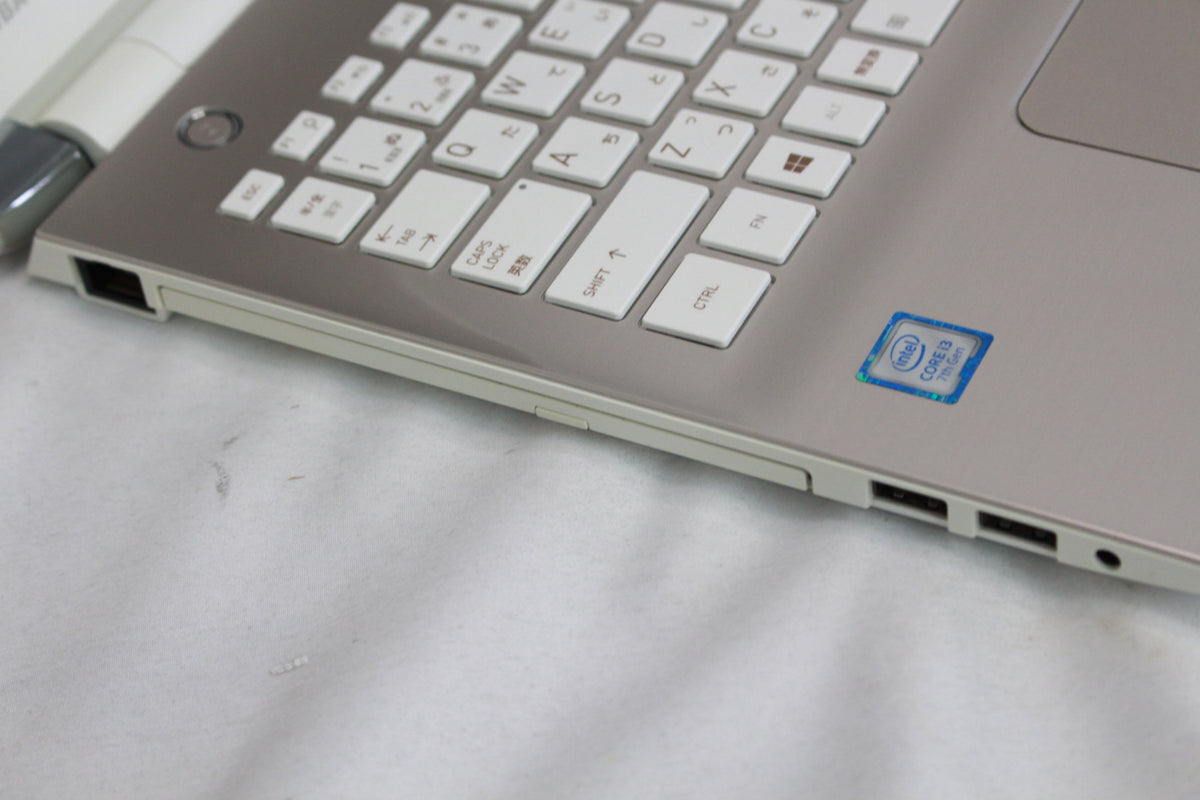 TOSHIBA dynabook T45/CGD