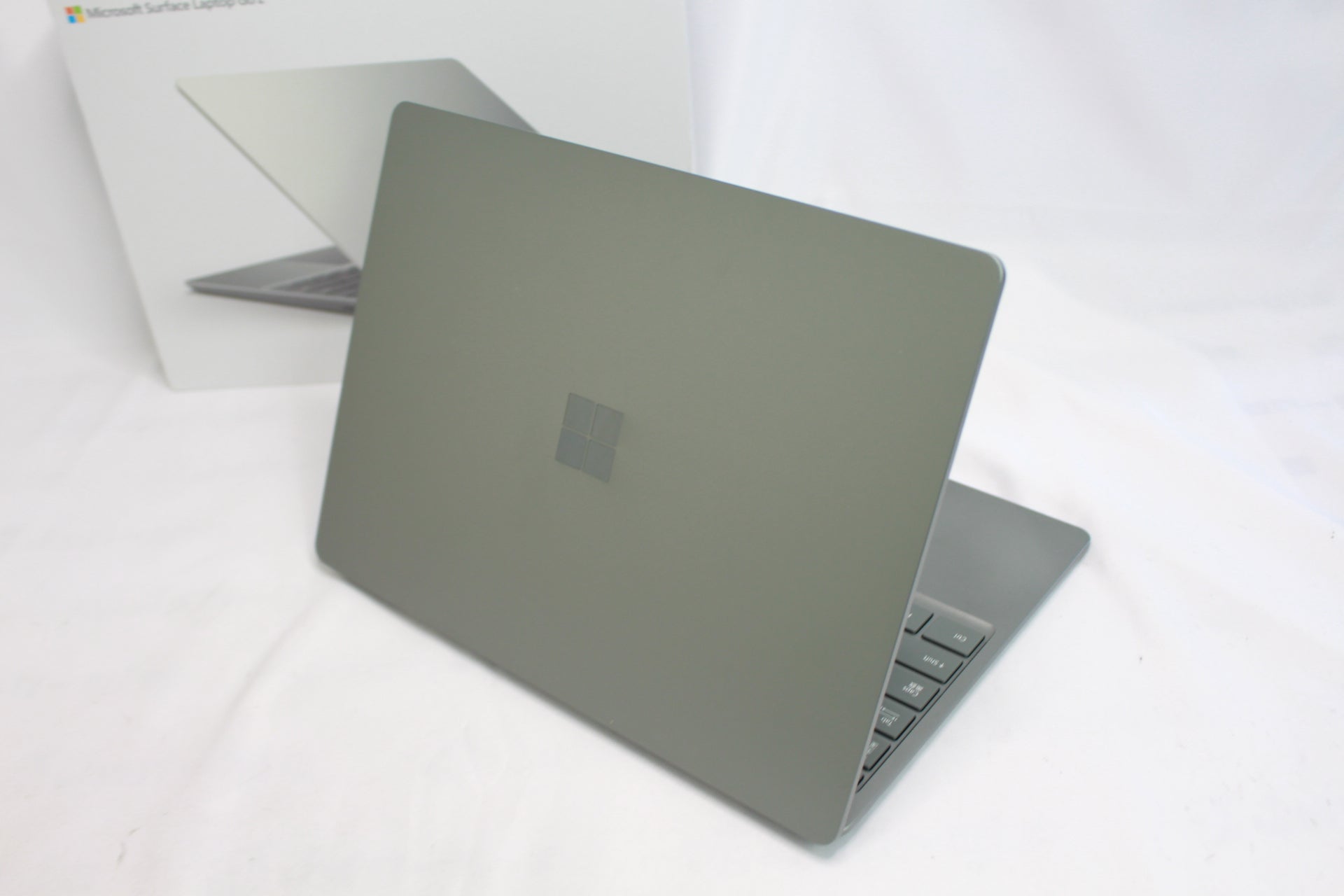 Microsoft Surface Laptop Go2