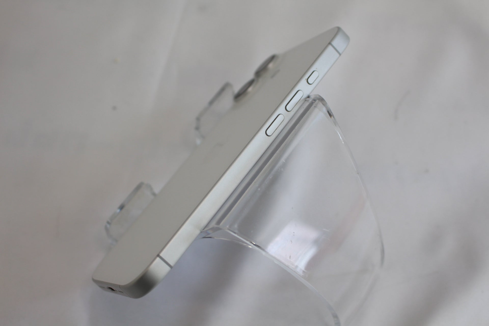 Apple iPhone 17 256GB ホワイト MG684J/A Apple