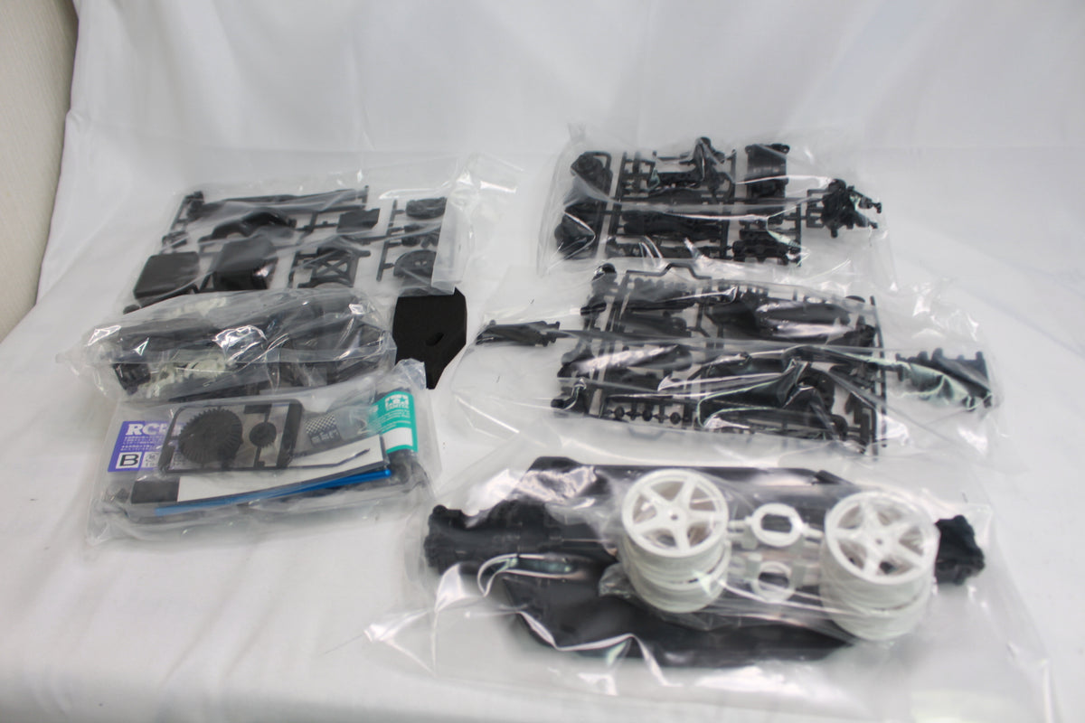 タミヤ 1/10 電動RC組立キット TT-02 TYPE-SRX シャーシキット【58720】