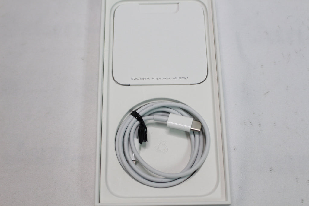 Apple iPhone 14 128GB MPUQ3J/A