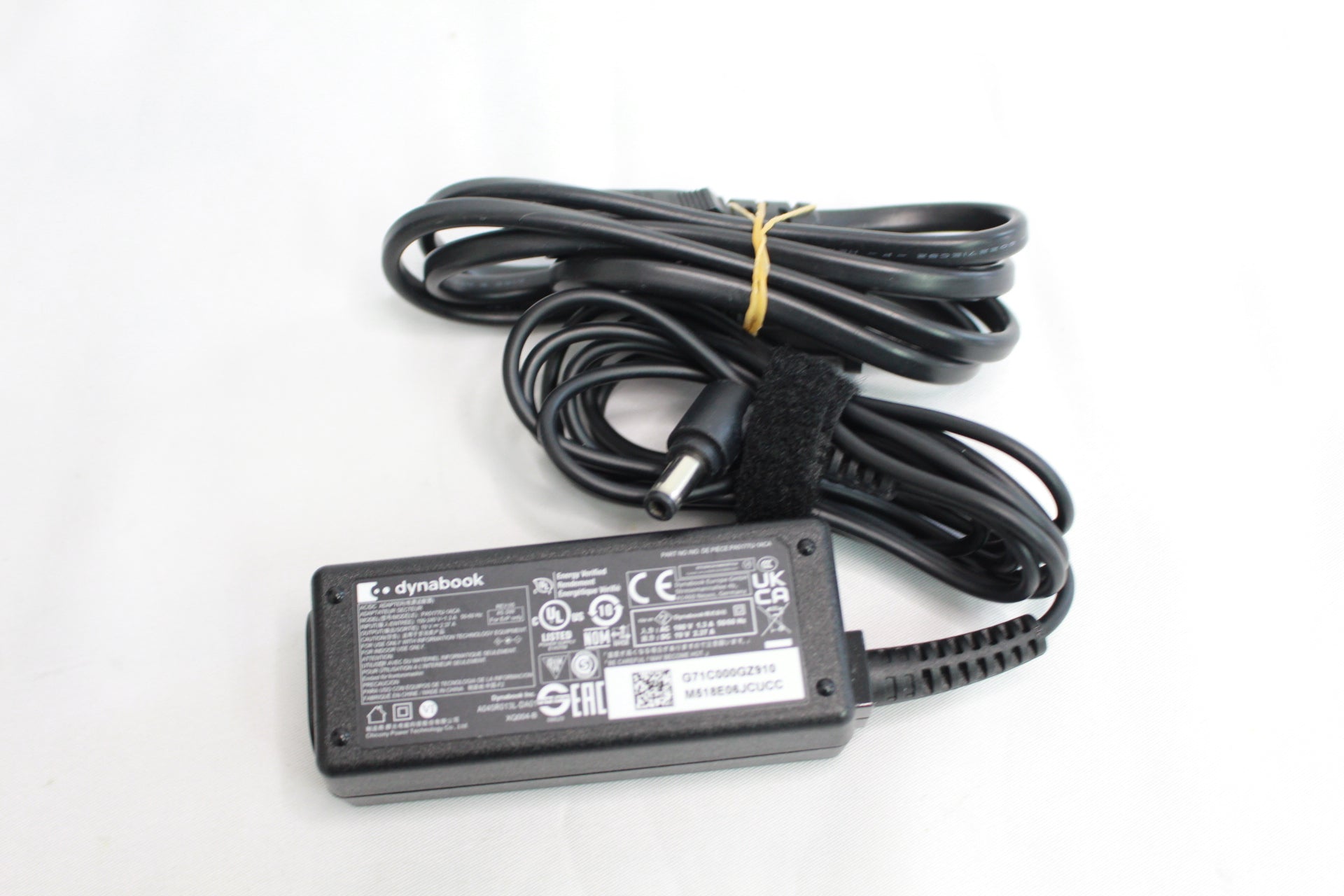 dynabook G83/FU A6GKFUF2D515