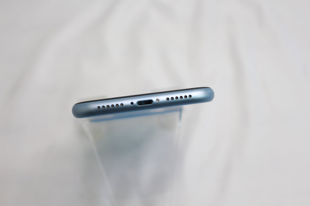 Apple iPhone XR 128GB MT0U2J/A