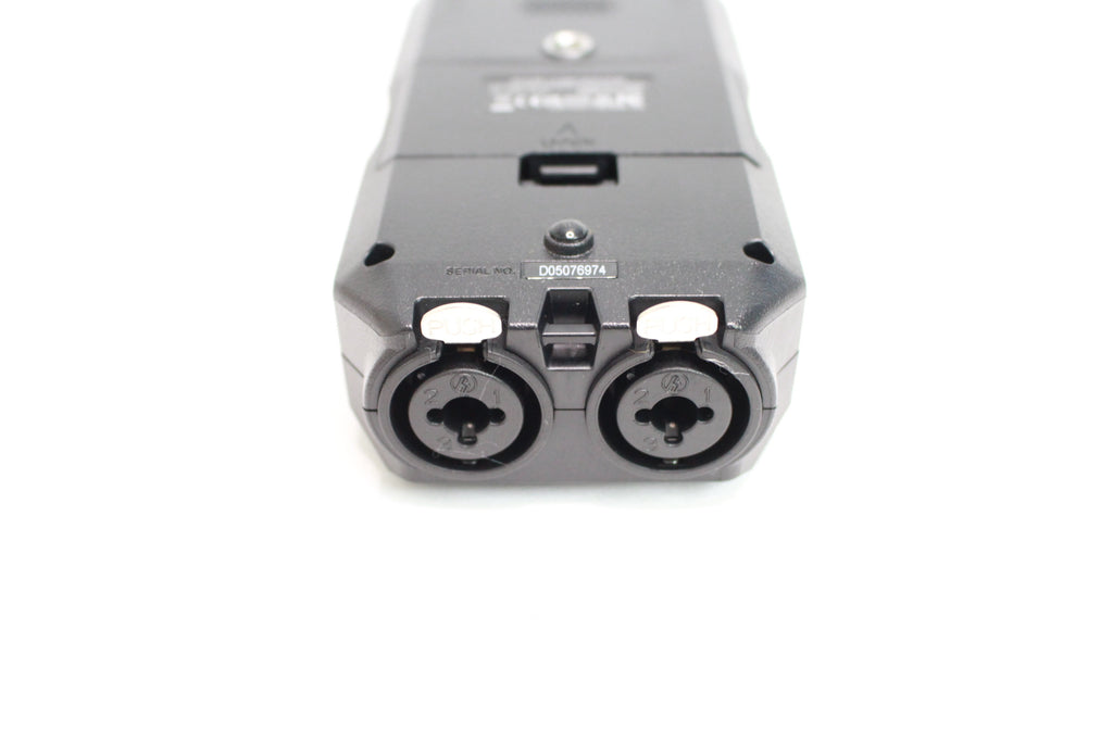 ZOOM  H4essential Handy Recorder