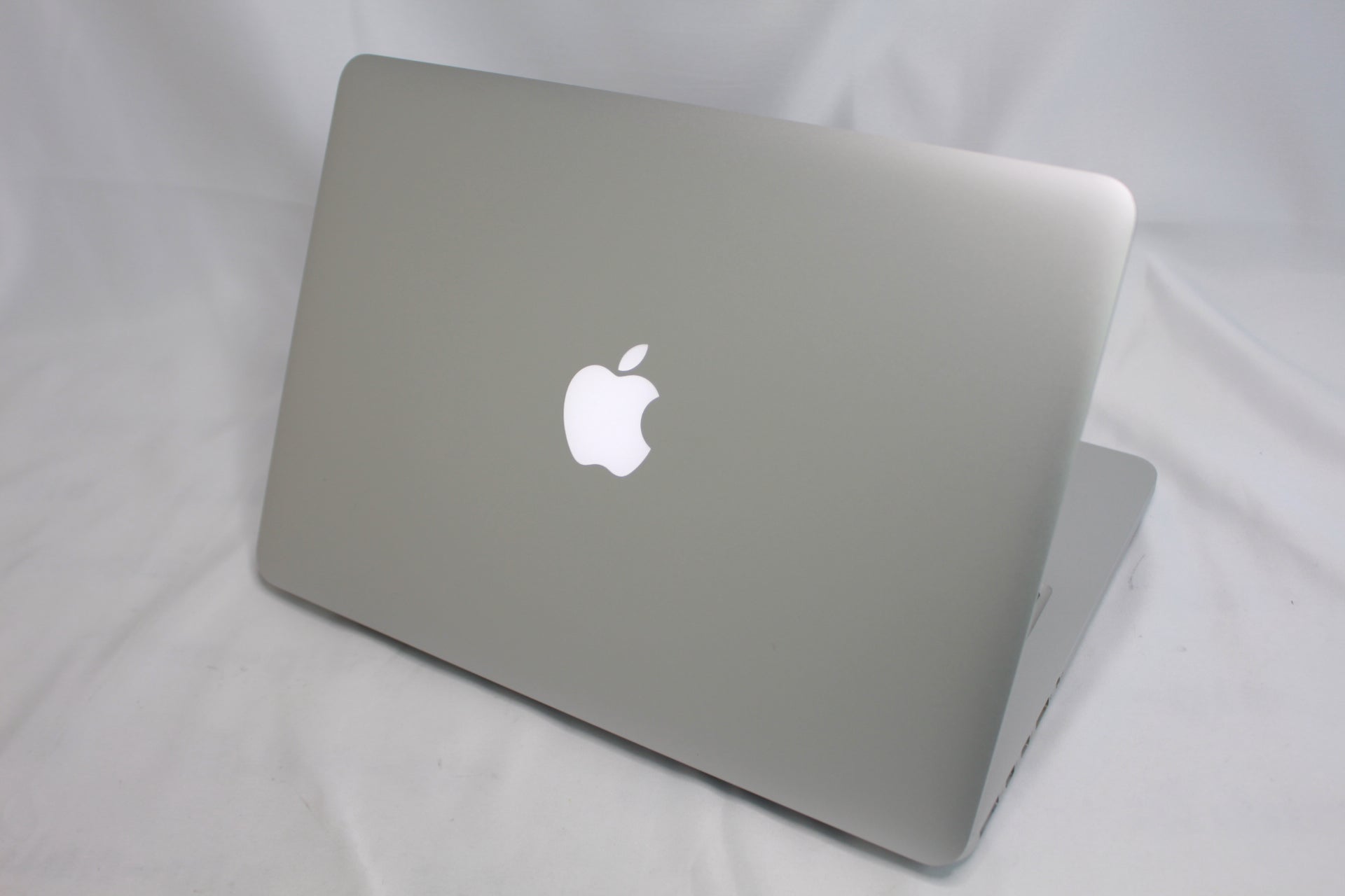 Apple MacBook Pro Retinaディスプレイ 2500/13.3 MD212J/A