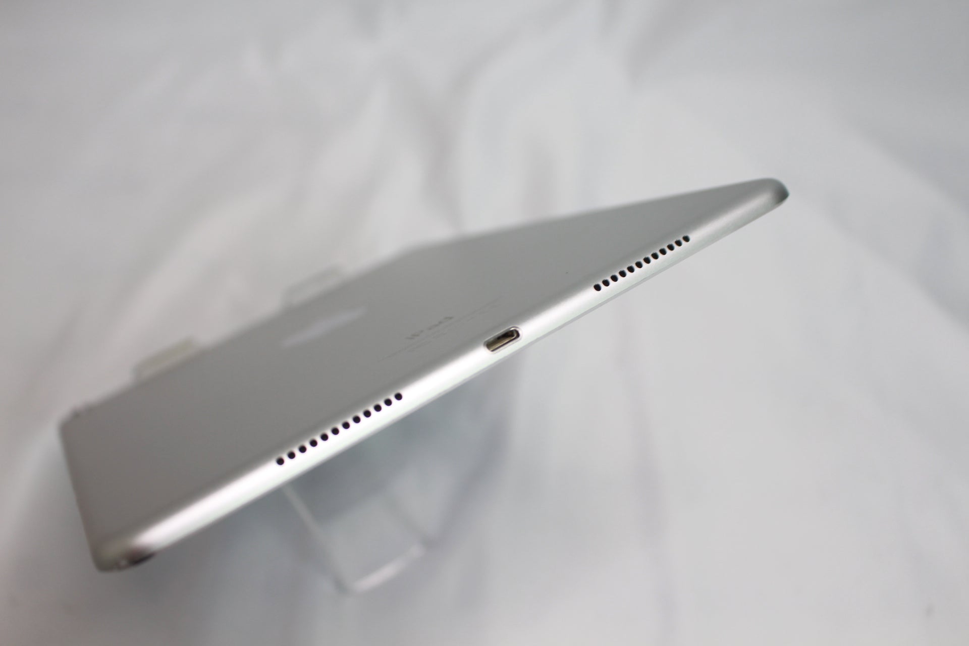 Apple iPad Pro 9.7-inch 128GB MLQ42J/A