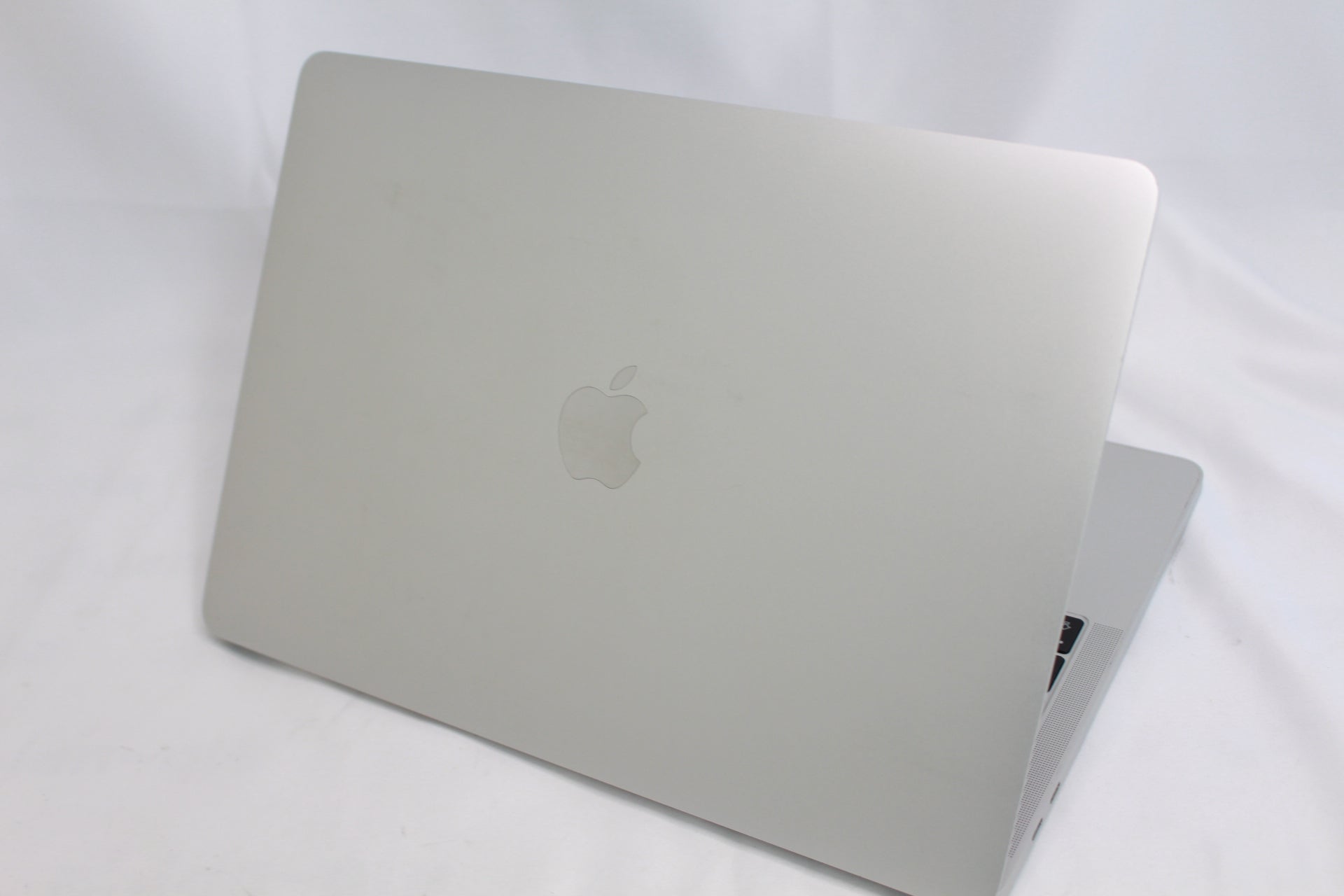 Apple MUHR2J/A MacBook Pro 256GB