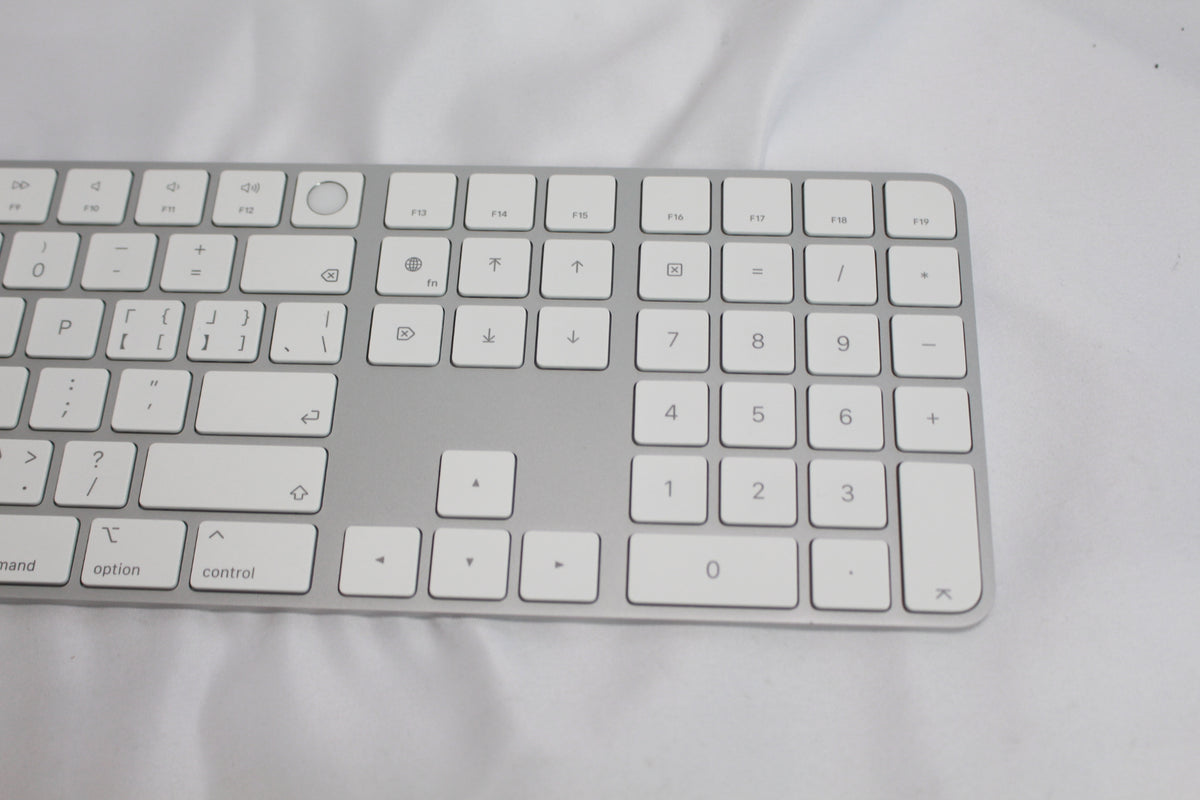 Apple Magic Keyboard テンキー付き (JIS) MXK73J/A