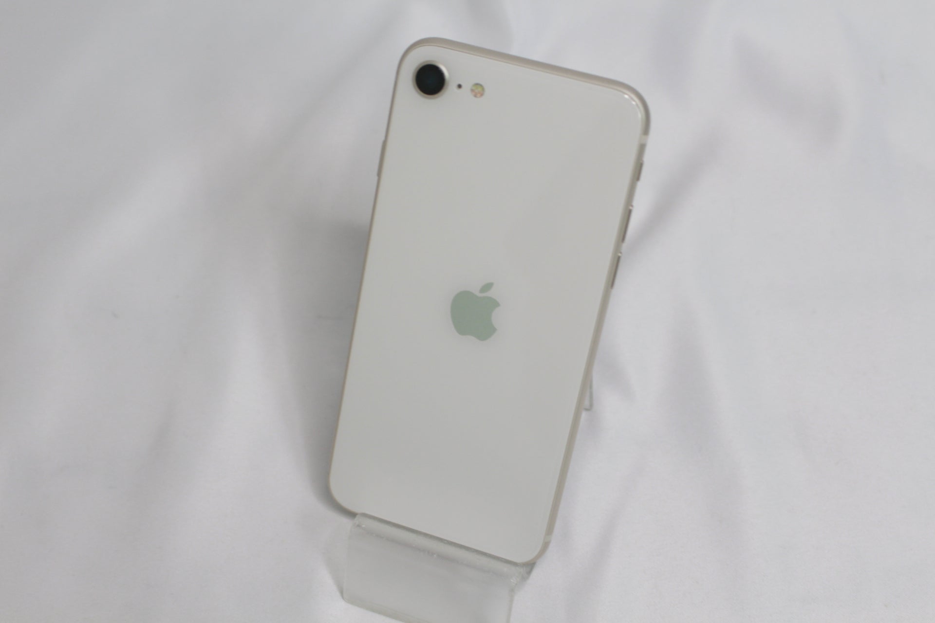 Apple iPhoneSE3 64GB MMYD3J/A