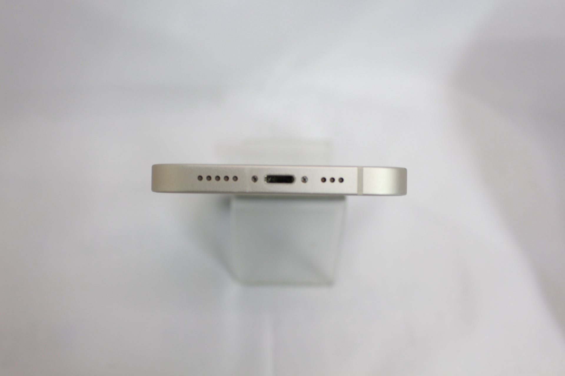 Apple iPhone 14 128GB MPUQ3J/A