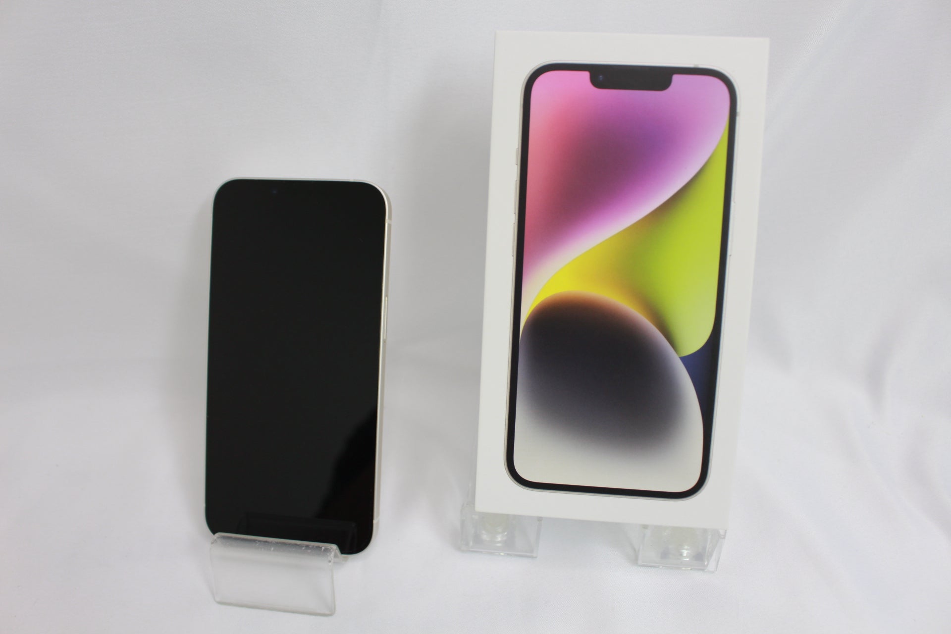 Apple iPhone 14 128GB MPUQ3J/A
