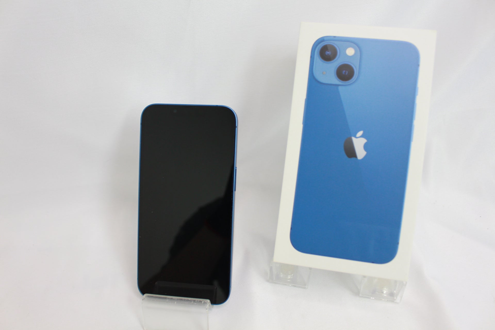 Apple iPhone13 256GB MLNM3J/A