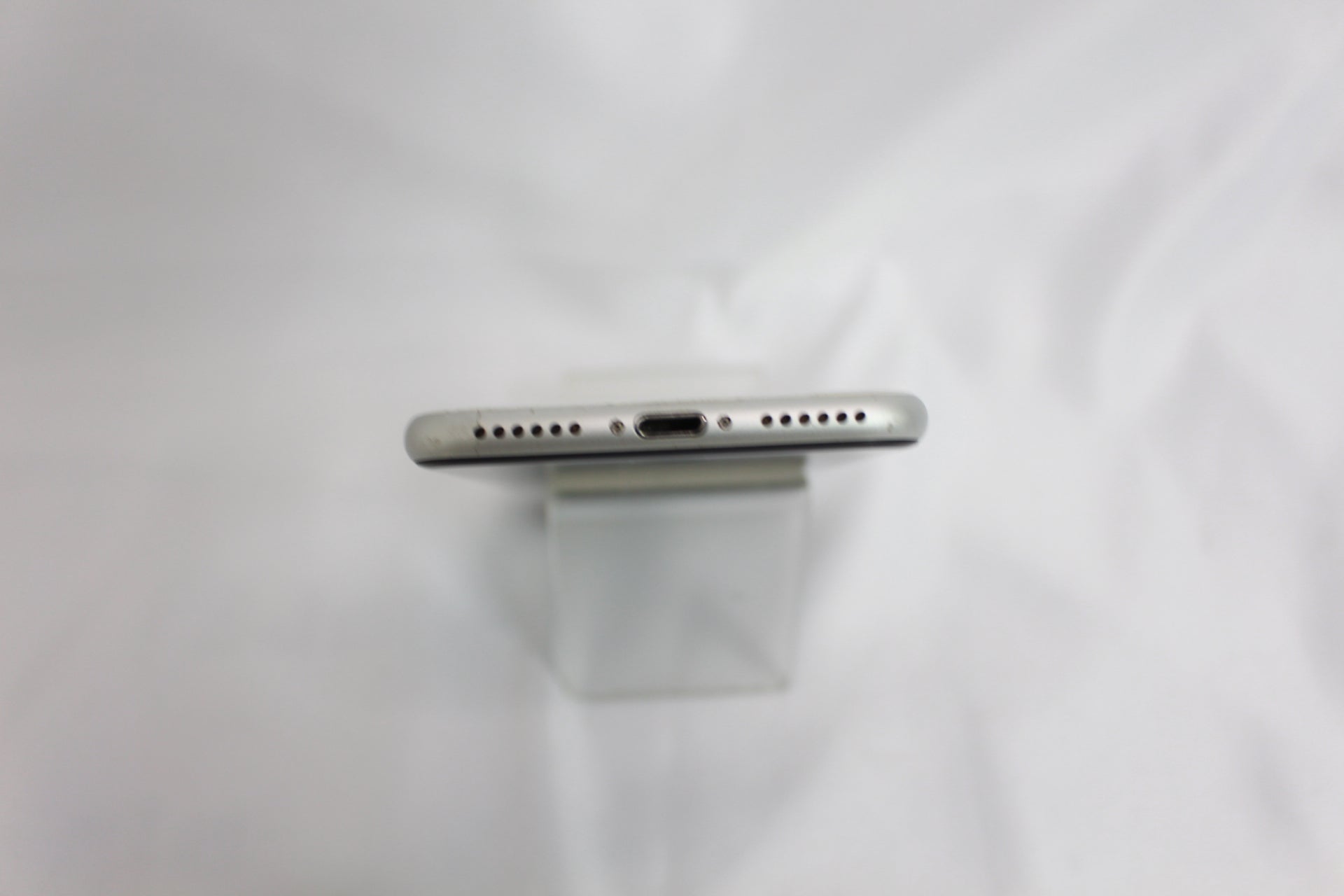 Apple iPhoneSE2 128GB MXD12J/A