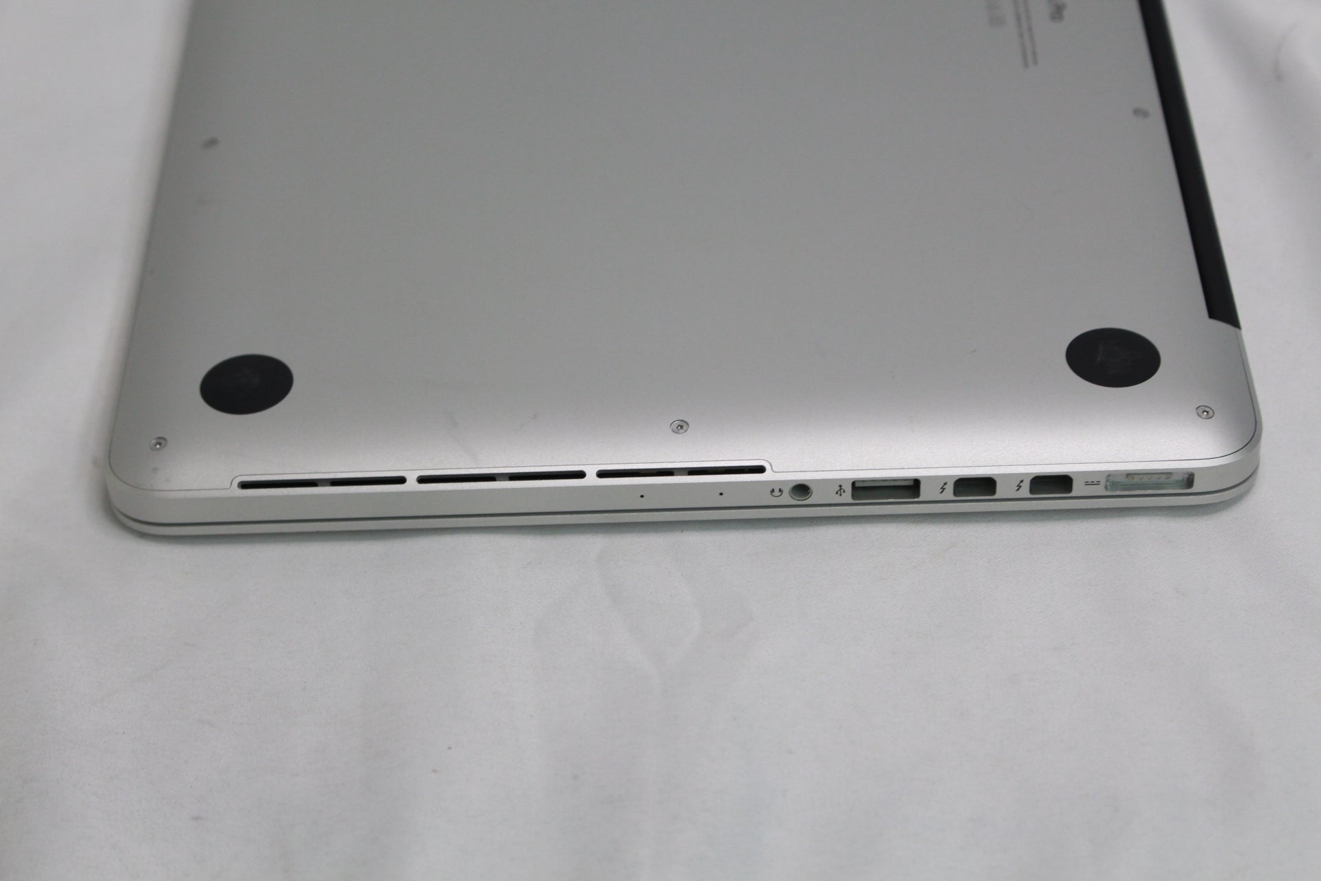 Apple MGX72J/A  Macbook pro 128GB