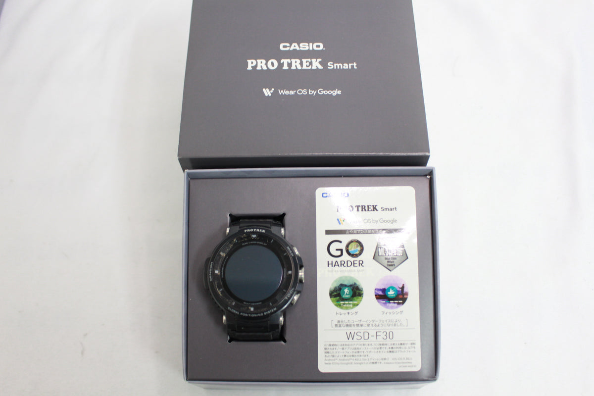 カシオ PRO TREK Smart
