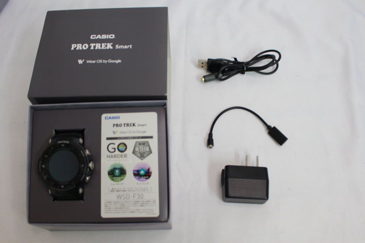 カシオ PRO TREK Smart