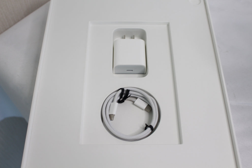 Apple iPadAir6 128GB MV293J/A