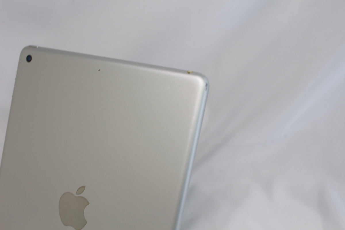 Apple iPad 6 Silver 32GB MR7G2J/A