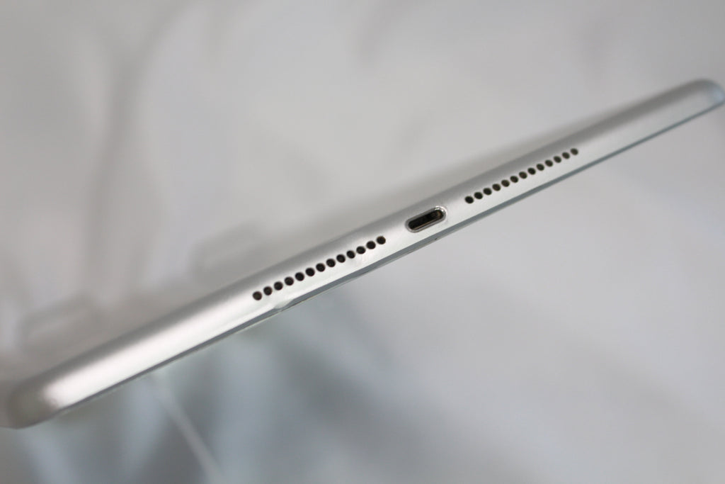 Apple iPad 6 Silver 32GB MR7G2J/A