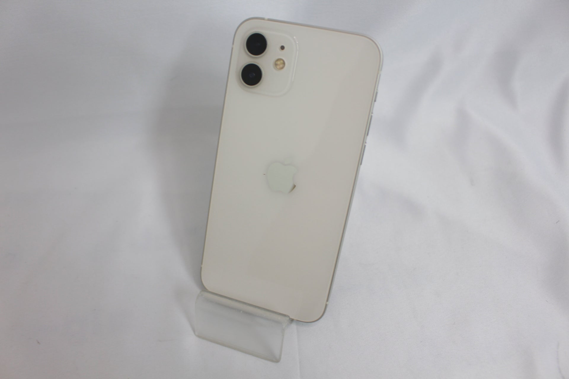 Apple iPhone12 64GB MGHP3J/A
