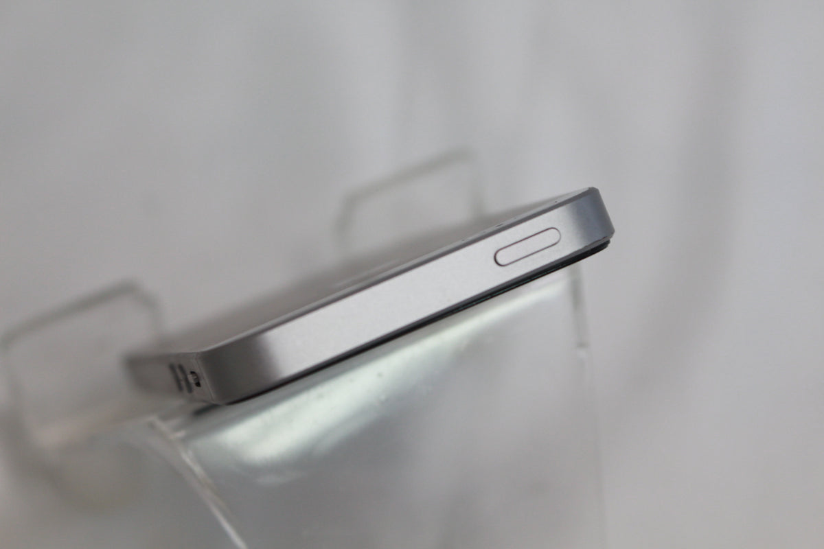 Apple iPhoneSE 64GB MLM62J/A