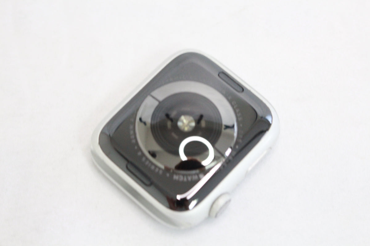 Apple Watch Series 4 GPSモデル 44mm MU6A2J/A