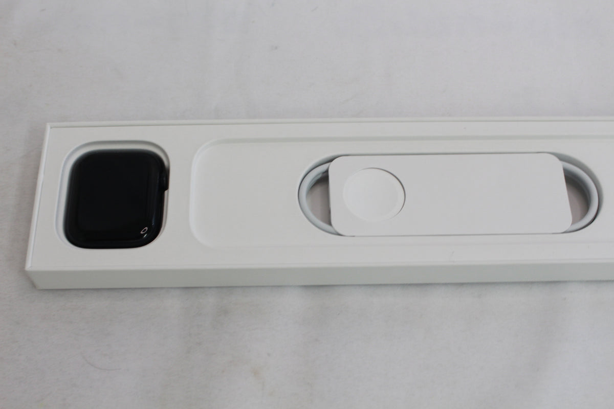 Apple watch Series 7 GPSモデル 32GB 45mm MKN53LZ/A