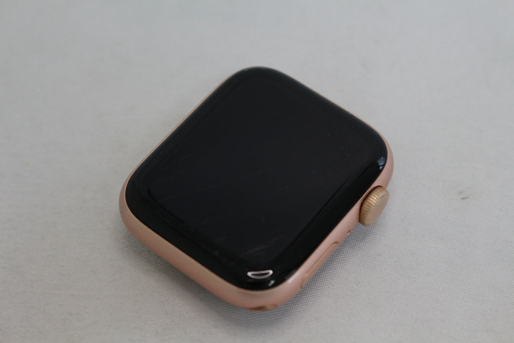 Apple Watch SE GPSモデル 44mm MKQ53J/A