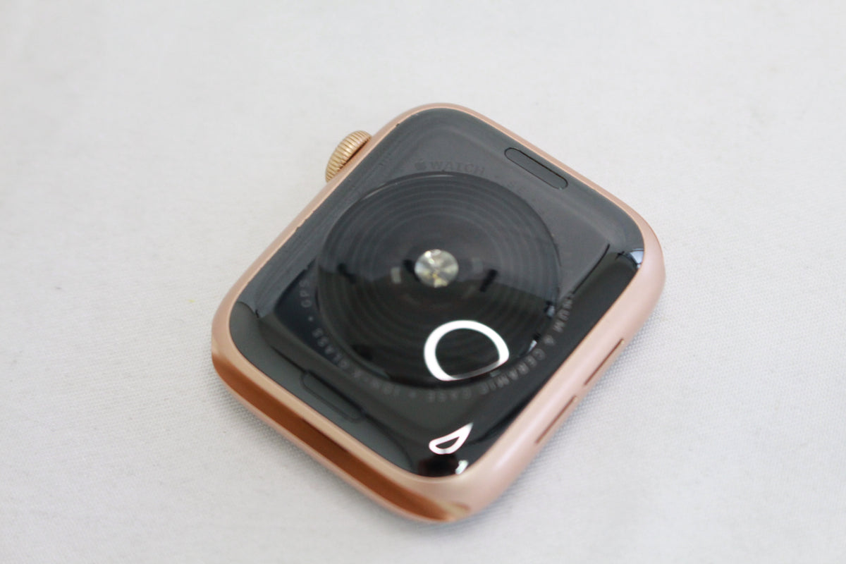 Apple Watch SE GPSモデル 44mm MKQ53J/A