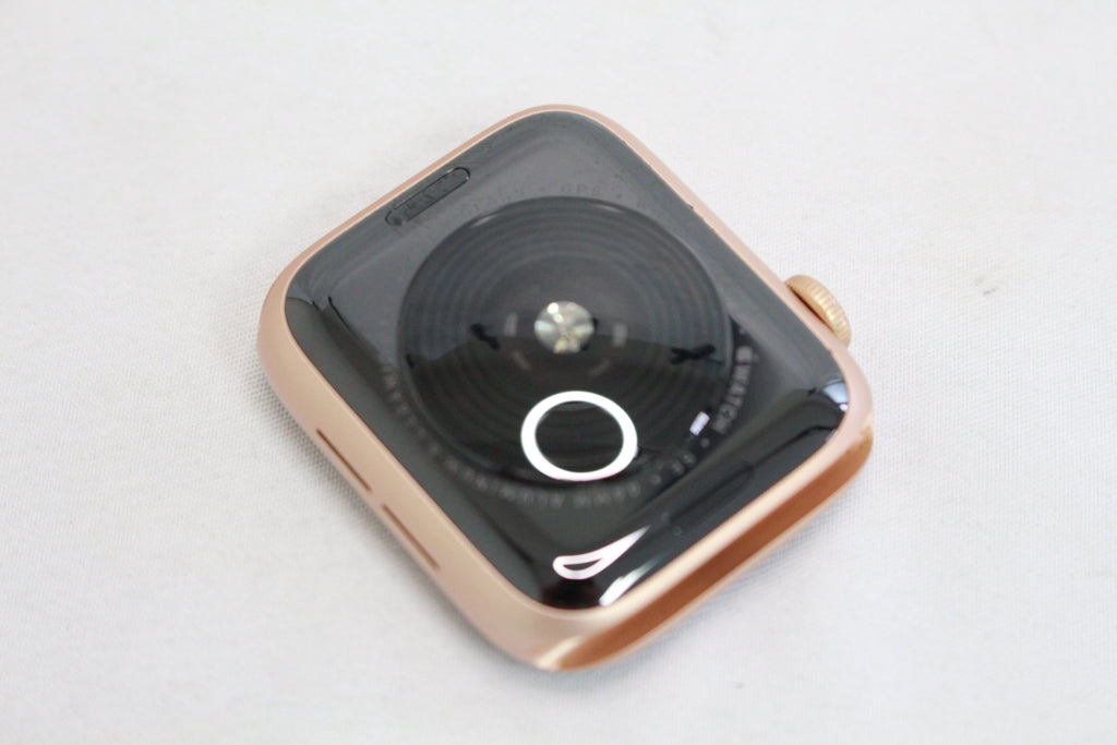 Apple Watch SE GPSモデル 44mm MKQ53J/A
