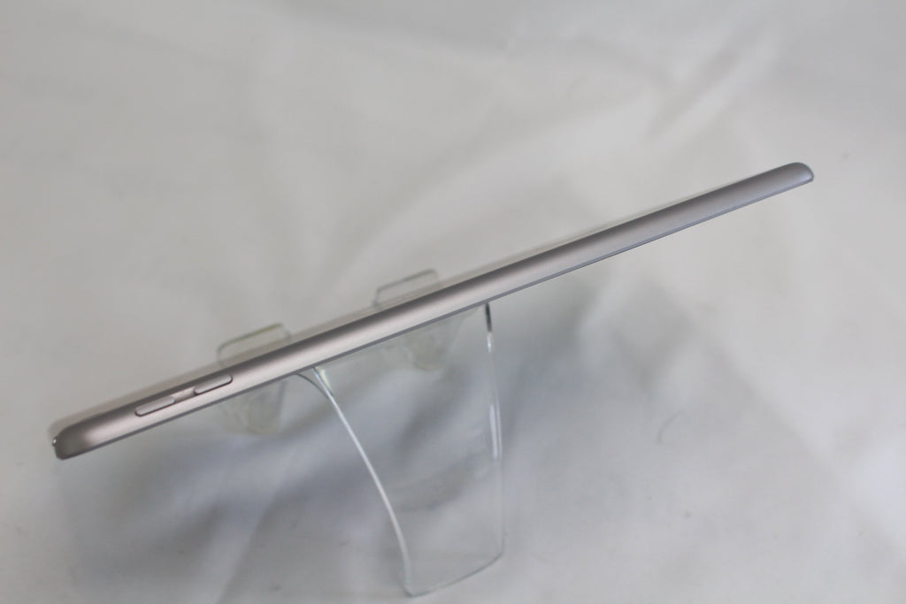 Apple iPad（第5世代/2017） 128GB MP2H2J/A