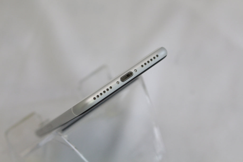Apple iPhone SE（第2世代） 64GB MHGQ3J/A