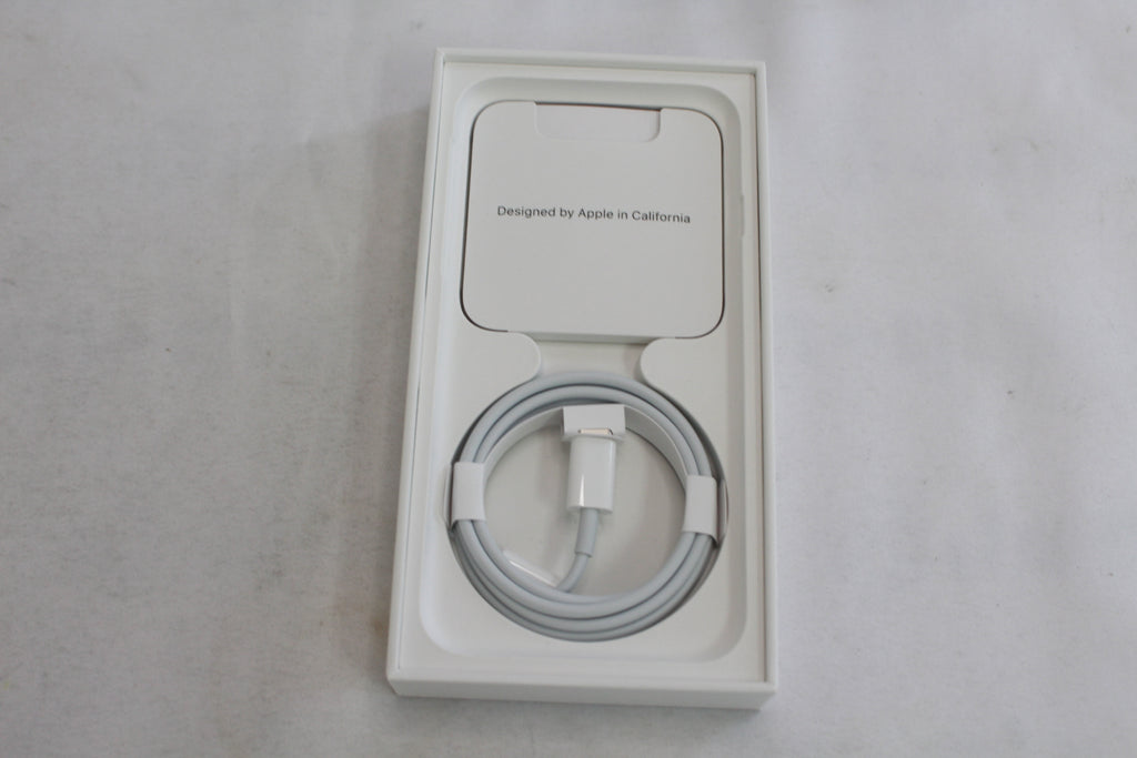Apple iPhone SE（第2世代） 64GB MHGQ3J/A