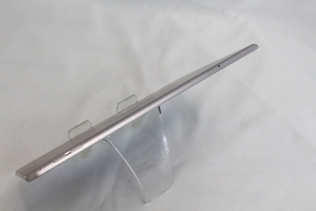 Apple iPad Air（第2世代/2014） 64GB MGHX2J/A