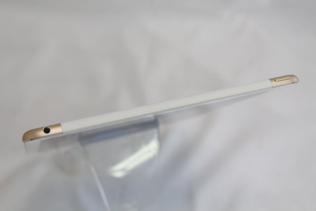 Apple iPad Air（第2世代/2014） 32GB MNVR2J/A