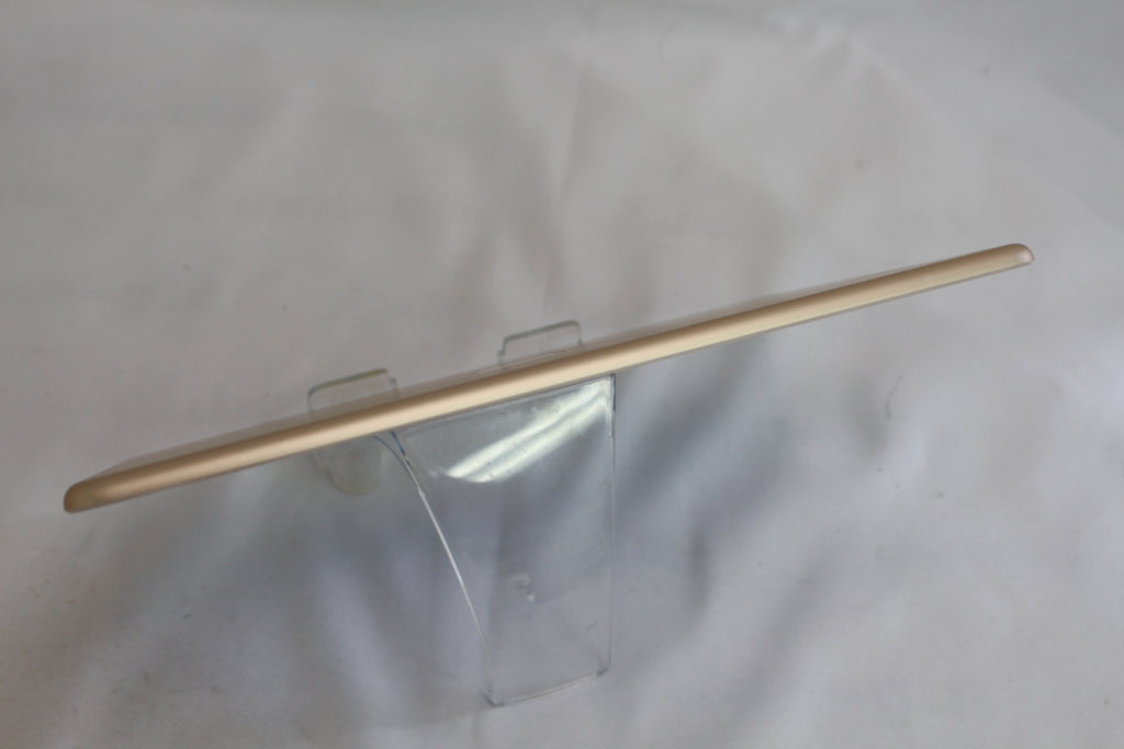 Apple iPad Air（第2世代/2014） 32GB MNVR2J/A