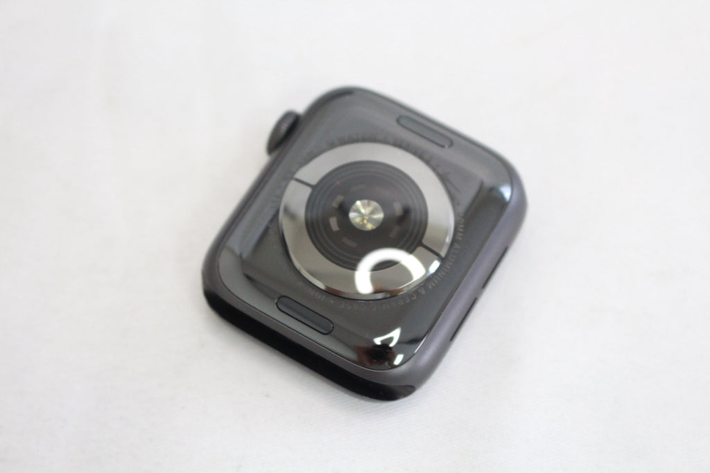 Apple Watch Nike Series 5 GPS+Cellularモデル 40mm MX3D2J/A
