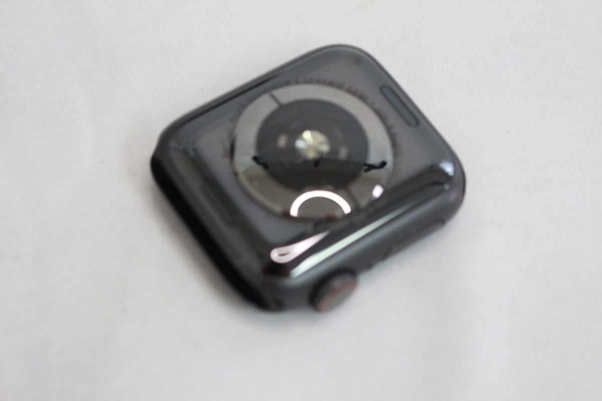 Apple Watch Nike Series 5 GPS+Cellularモデル 40mm MX3D2J/A