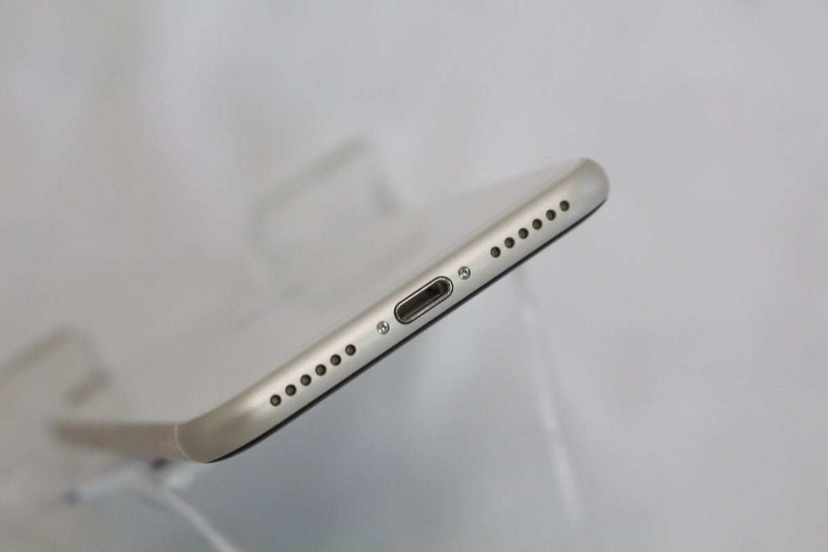 Apple iPhoneSE3 128GB MMYG3J/A
