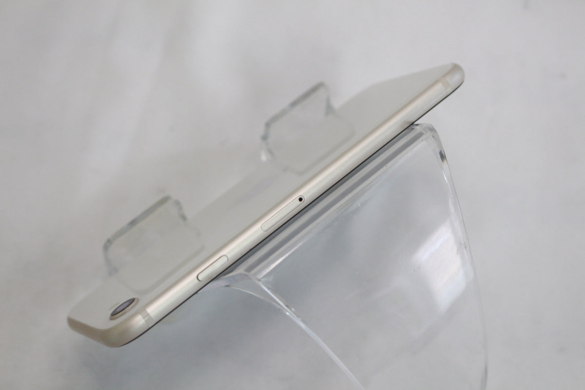 Apple iPhoneSE3 128GB MMYG3J/A