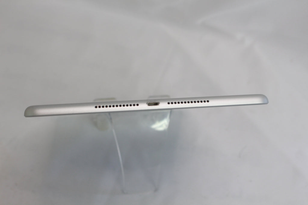 Apple iPad（第6世代/2018） 32GB MR7G2J/A