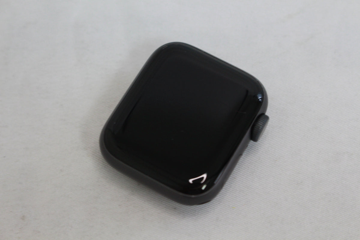 Apple Watch Series5 40mm GPSモデル NWV82J/A