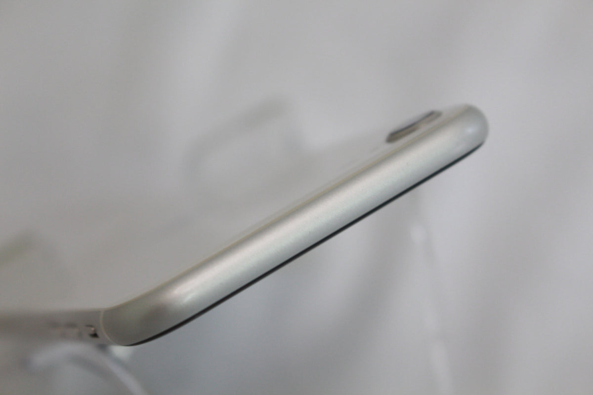 Apple MMYD3J/A iPhone SE3 64GB