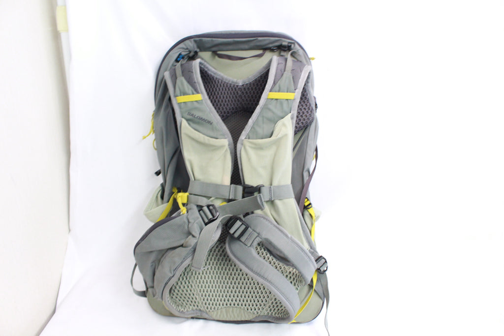 SALOMON エアロトレック 30 ザック 30L SEDONA SAGE/SEAGRASS/NINE IRON S/Mサイズ