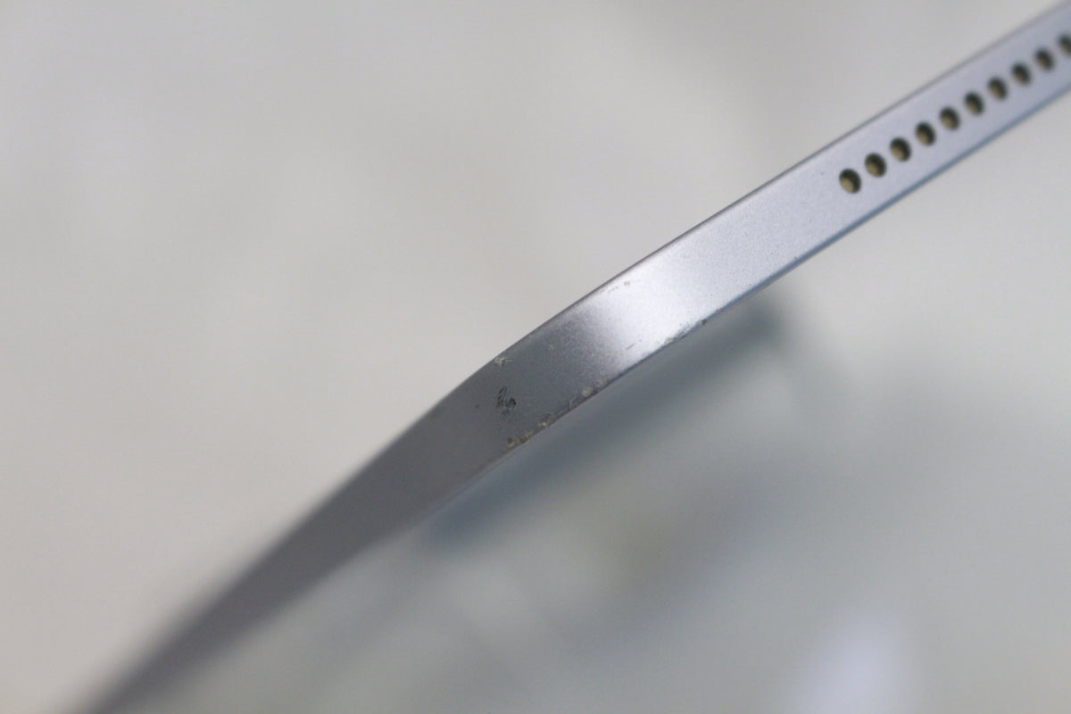 Apple iPad Air（第4世代/2020） 64GB MYFQ2J/A
